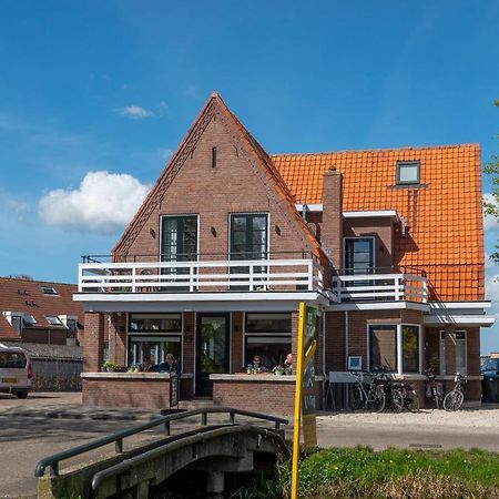 The Lake Inn Nieuwkoop Bagian luar foto